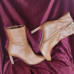 SARTO by Franco Sarto Tan Faux Leather Heels Booties Sz 8M